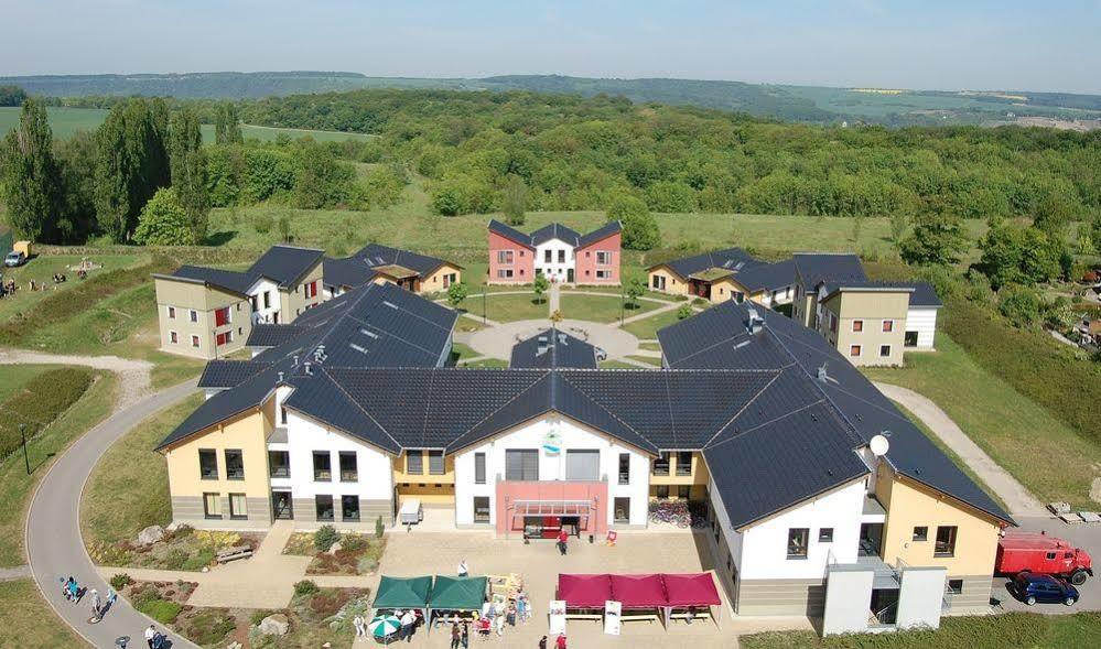 Euroville Jugend- Und Sporthotel Наумбург Екстер'єр фото